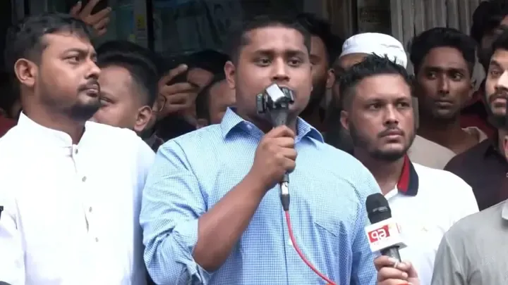 ‘ক্রসফায়ারের হুমকি দিয়ে পুলিশকে কলঙ্কিত করছেন আইজিপি’: হাসনাত আবদুল্লাহ