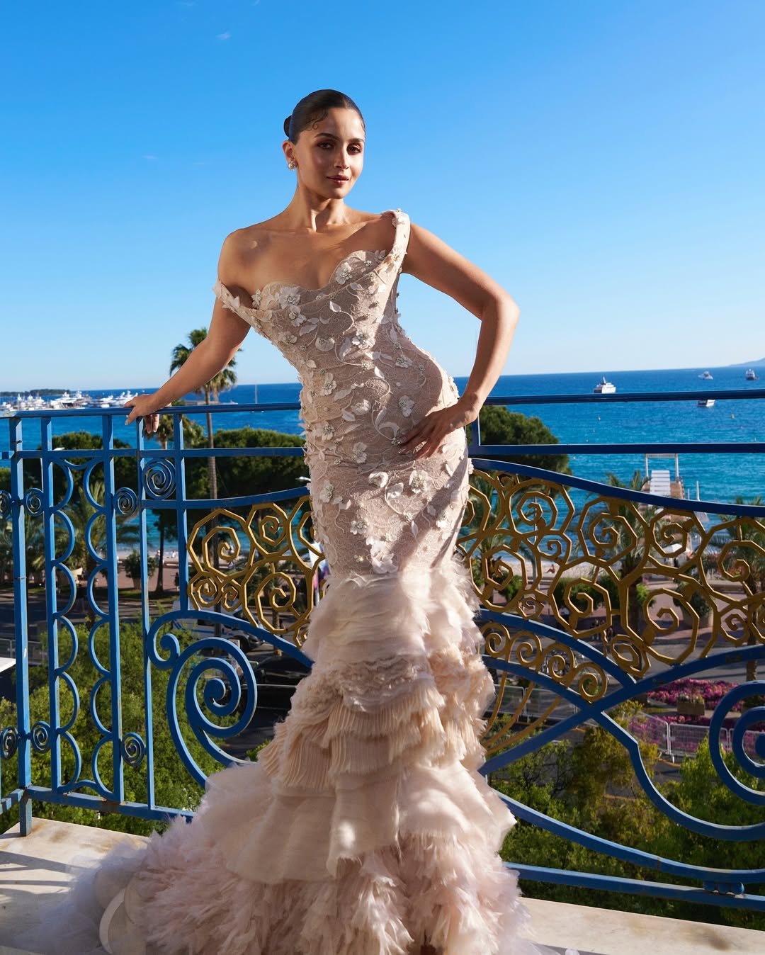 Hello_Cannes___@lorealparis_(2)_20250524_115727533
