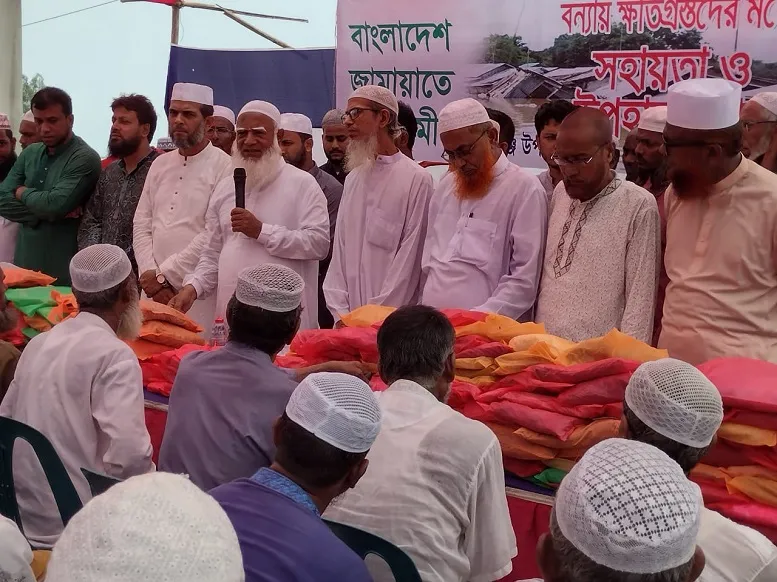 হবিগঞ্জে বন্যার্তদের পুনর্বাসন ও উপহার সামগ্রী বিতরণ করেন ডা. শফিকুর রহমান