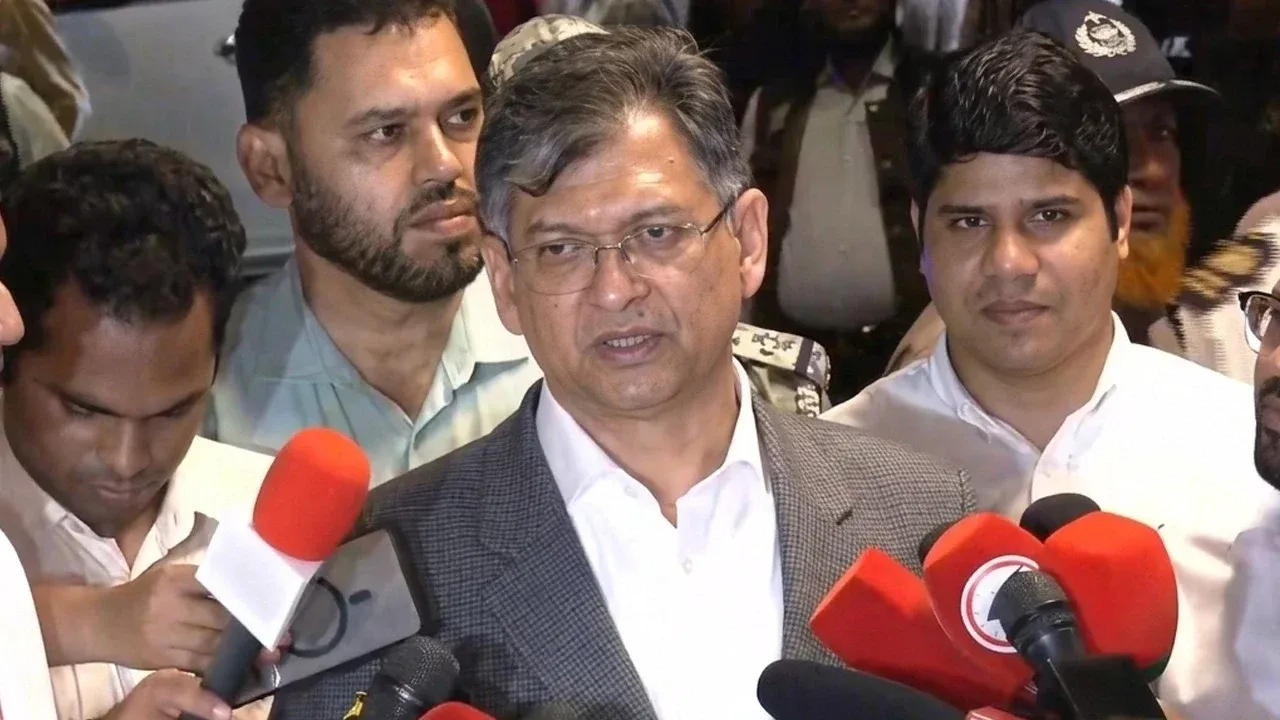 ৭০ অনুচ্ছেদ সংশোধনের প্রক্রিয়া চলছে: স্বরাষ্ট্রমন্ত্রী