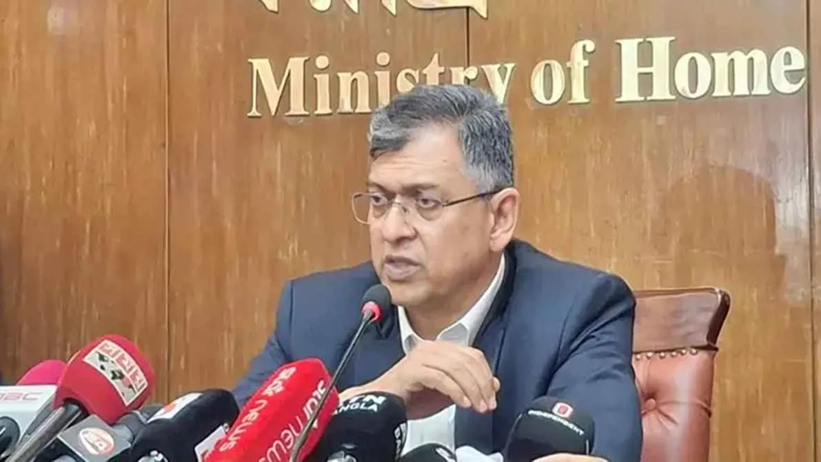 ‘নিষিদ্ধদের কার্যক্রম বেশি চোখে পড়ে না, কিছু ঘটলে পুলিশ দেখবে’