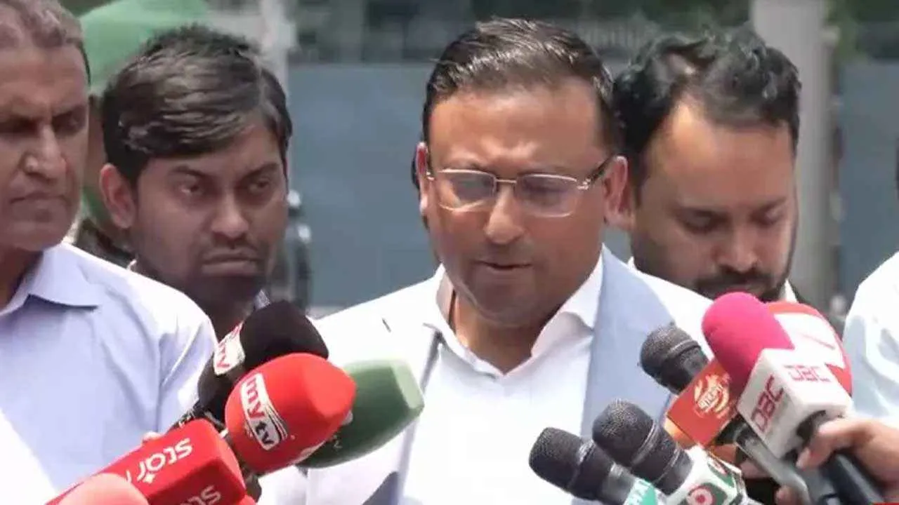 মেডিকেল ও ব্যবসায়ী ভিসা সহজ করতে সম্মত ভারত