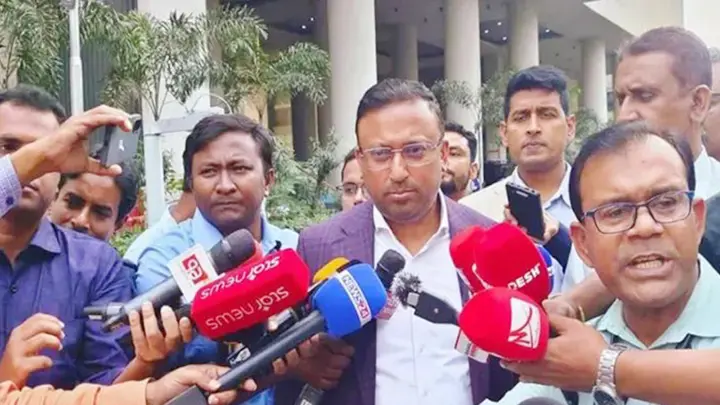 প্রধানমন্ত্রীর ভারত সফর নিয়ে আলোচনা চলছে, আছে কিছু চ্যালেঞ্জ