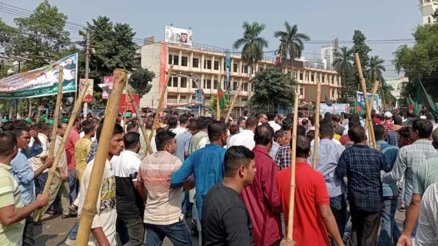 Awami League vows to build forts to resist BNP’s hartal