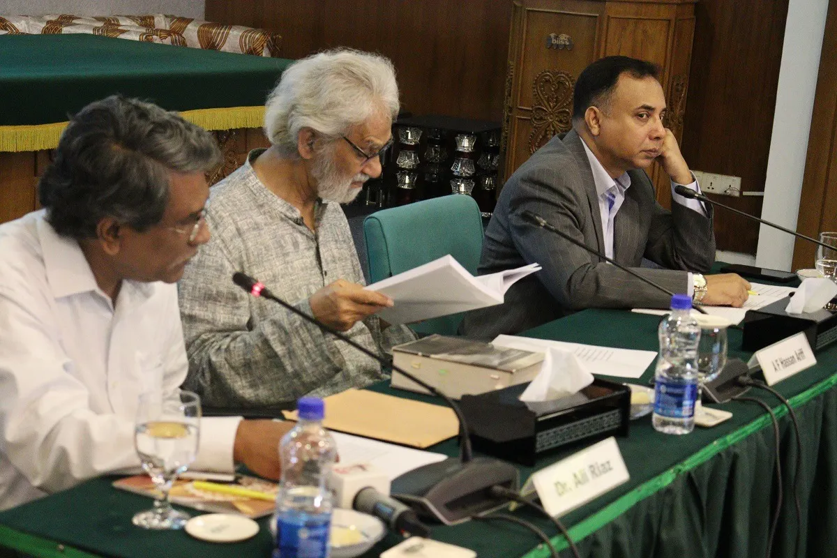 Constitutional Amendment or Repeal: Which Path Will Lead to Democratic Reconstruction?