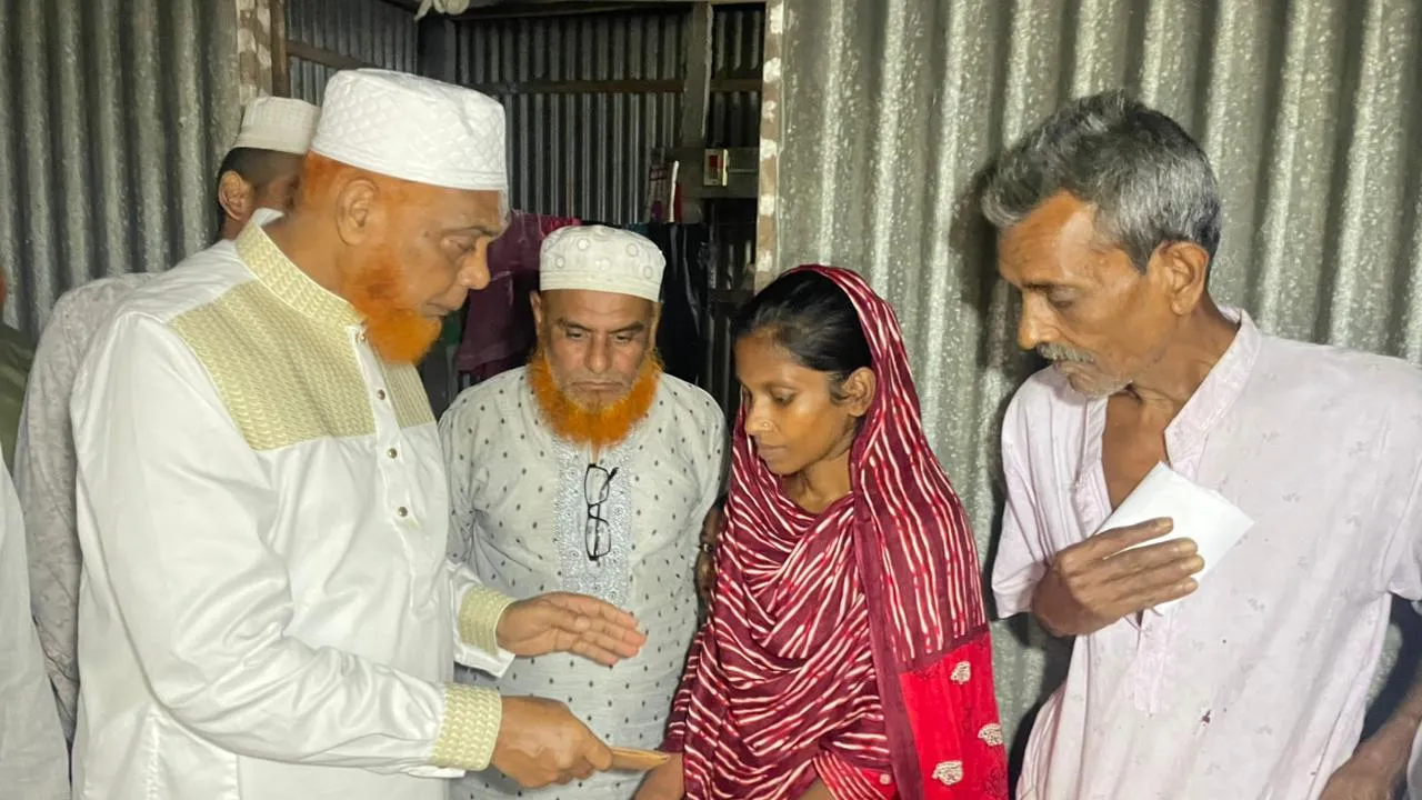 শিশু জ্যোতিরানির পরিবারকে জামায়াতের আর্থিক সহযোগিতা