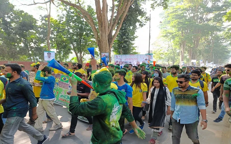 আর্জেন্টিনার হারে উল্লাস ব্রাজিল সমর্থকদের