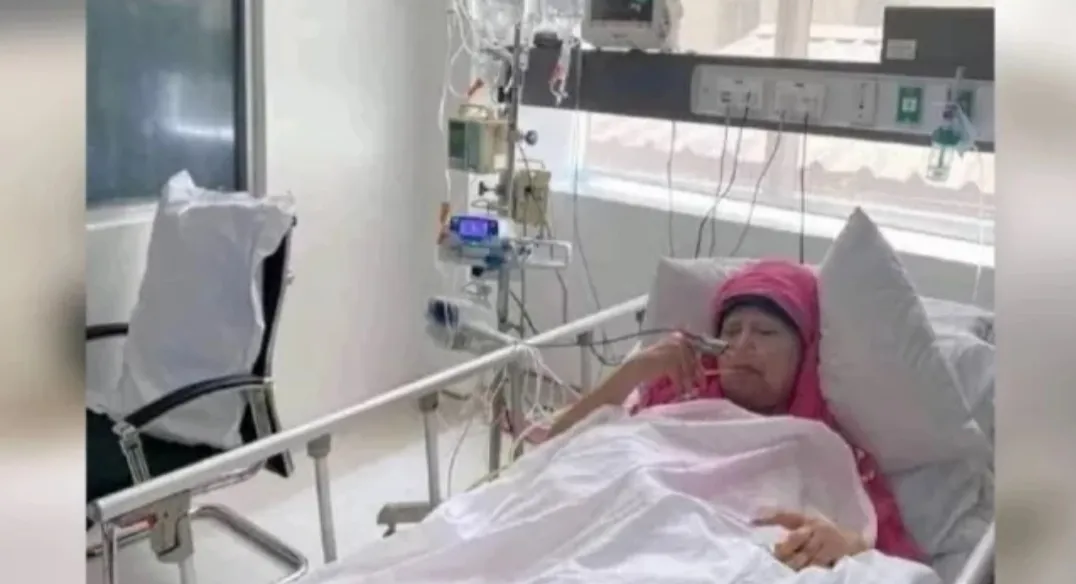 Khaleda moved to CCU at Evercare as her condition deteriorates
