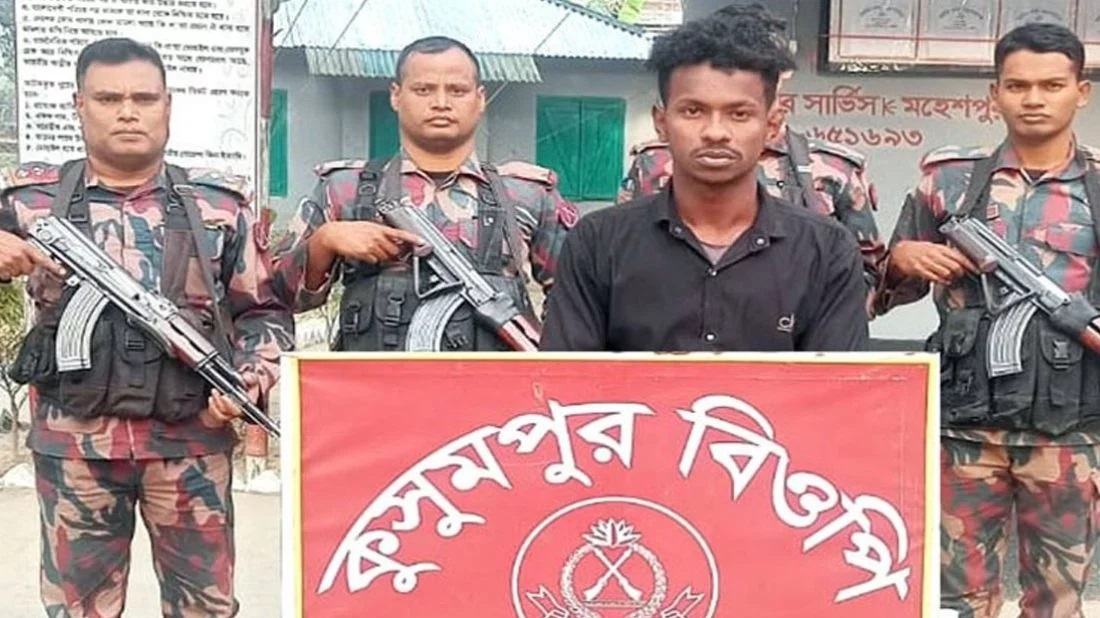 Indian national detained at Jhenaidah border