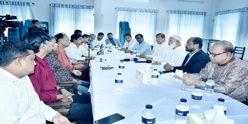 ভারতীয় গণমাধ্যম প্রতিনিধিদের সাথে জামায়াতের মতবিনিময়