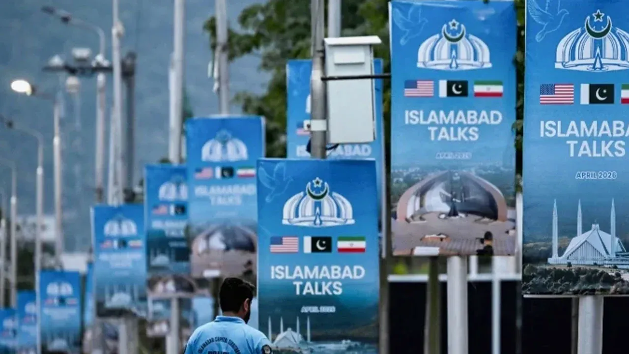 ইরানের সঙ্গে বসতে পাকিস্তানে পৌঁছেছে অগ্রবর্তী মার্কিন প্রতিনিধিদল