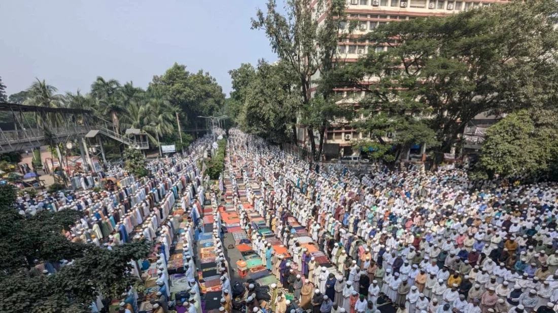 Maulana Saad followers offer Jummah prayers at Kakrail Mosque under tight security