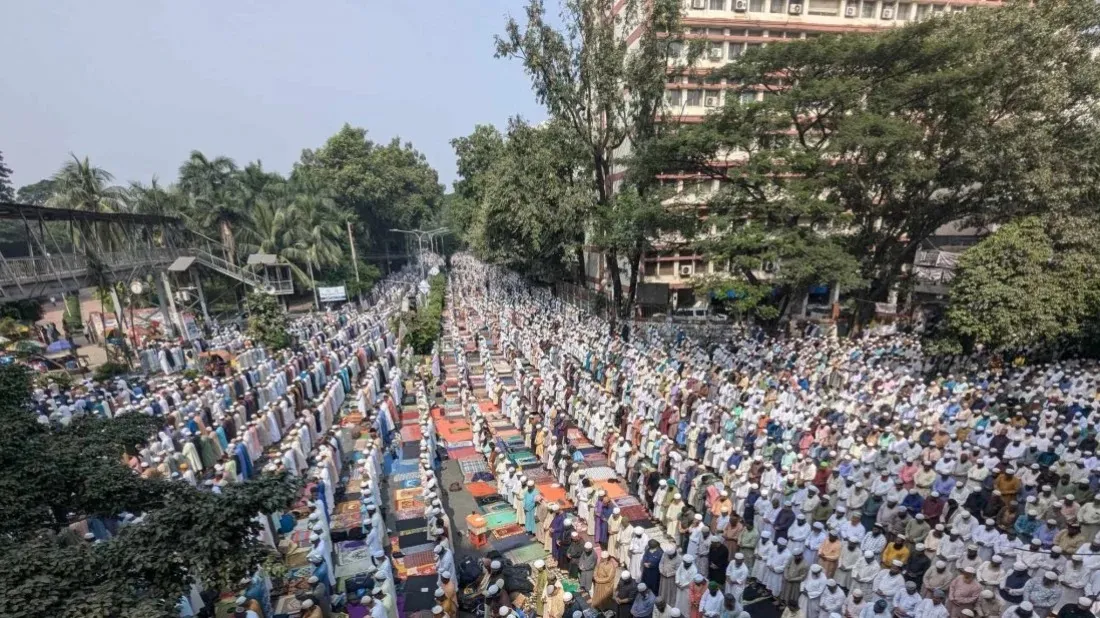 Maulana Saad followers offer Jummah prayers at Kakrail Mosque under tight security
