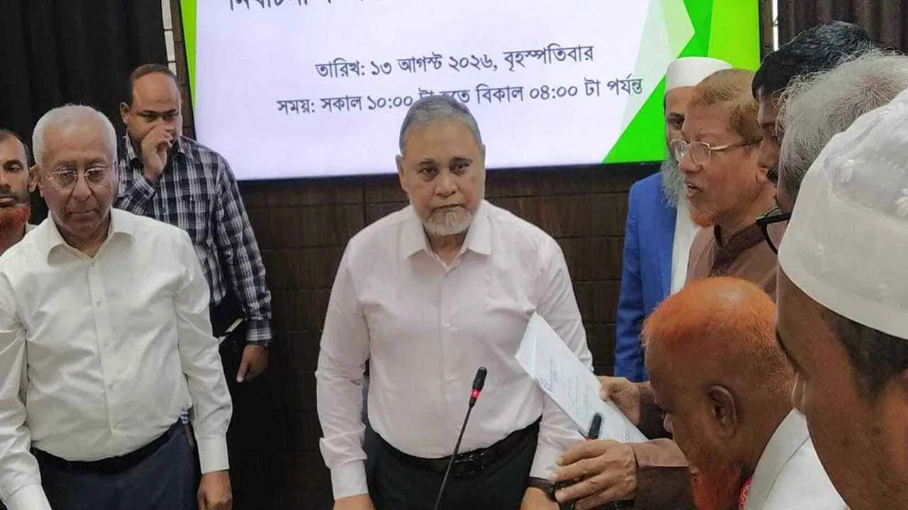 রাষ্ট্রপতি পদে কর্নেল অলির মনোনয়নপত্র দাখিল