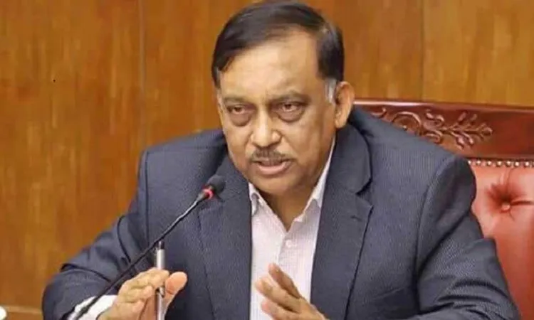 দেশকে অকার্যকর রাষ্ট্রে পরিণত করার চেষ্টা চলছে : স্বরাষ্ট্রমন্ত্রী