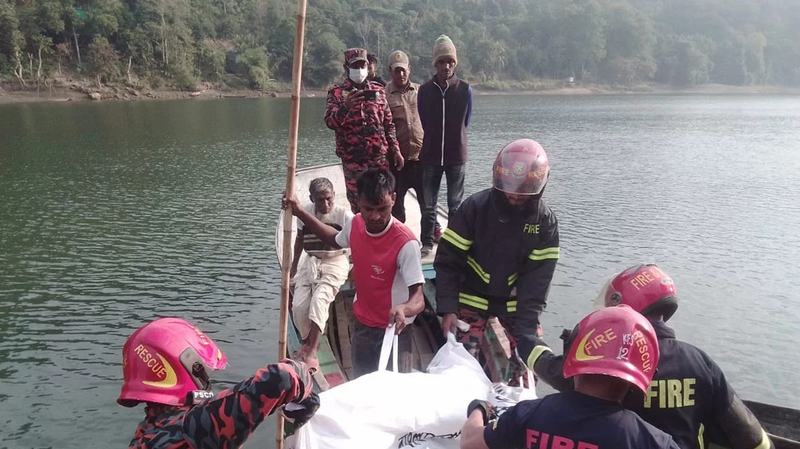 Bodies of two missing tourists recovered from Karnaphuli River after 42hrs