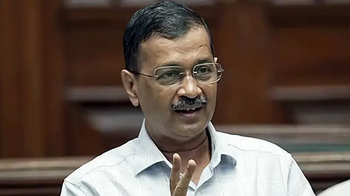 যন্তর মন্তরে যাওয়ার পথে কেজরিওয়াল আটক