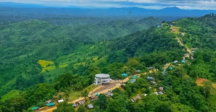Tension in the hills hits tourism