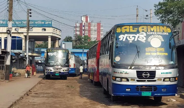 ৪ দিন পর কুষ্টিয়ায় বাস ধর্মঘট প্রত্যাহার
