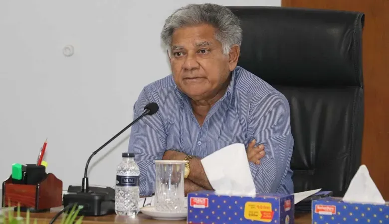 শিল্পপ্রতিষ্ঠান গড়ে তুলেছেন টাকা এদিক-সেদিক করার জন্য: শ্রম উপদেষ্টা