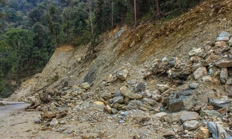 4 kills by landslide in Sylhet