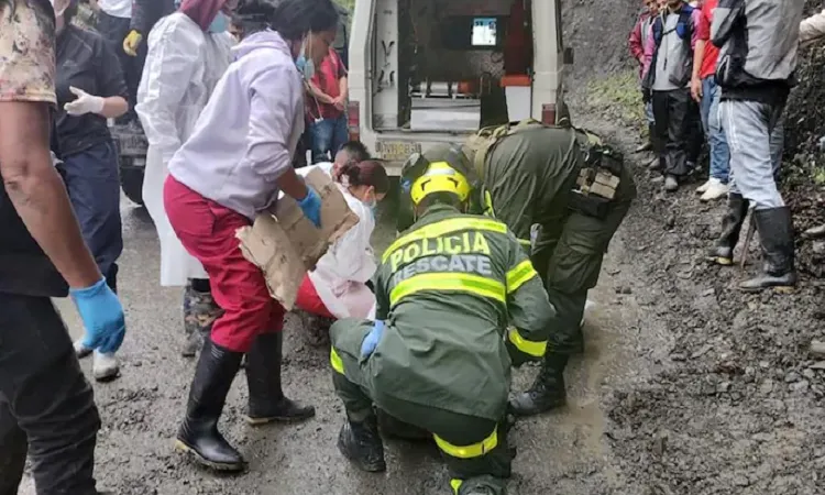 33 dead in Colombia landslide
