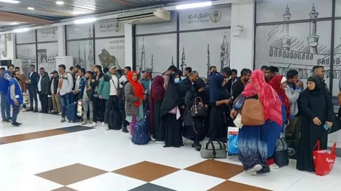 70 more Bangladeshis return from war-stricken Lebanon