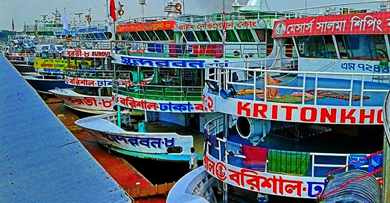 বাসের পর বন্ধ লঞ্চ চলাচল, খুলনায় ভোগান্তি চরমে