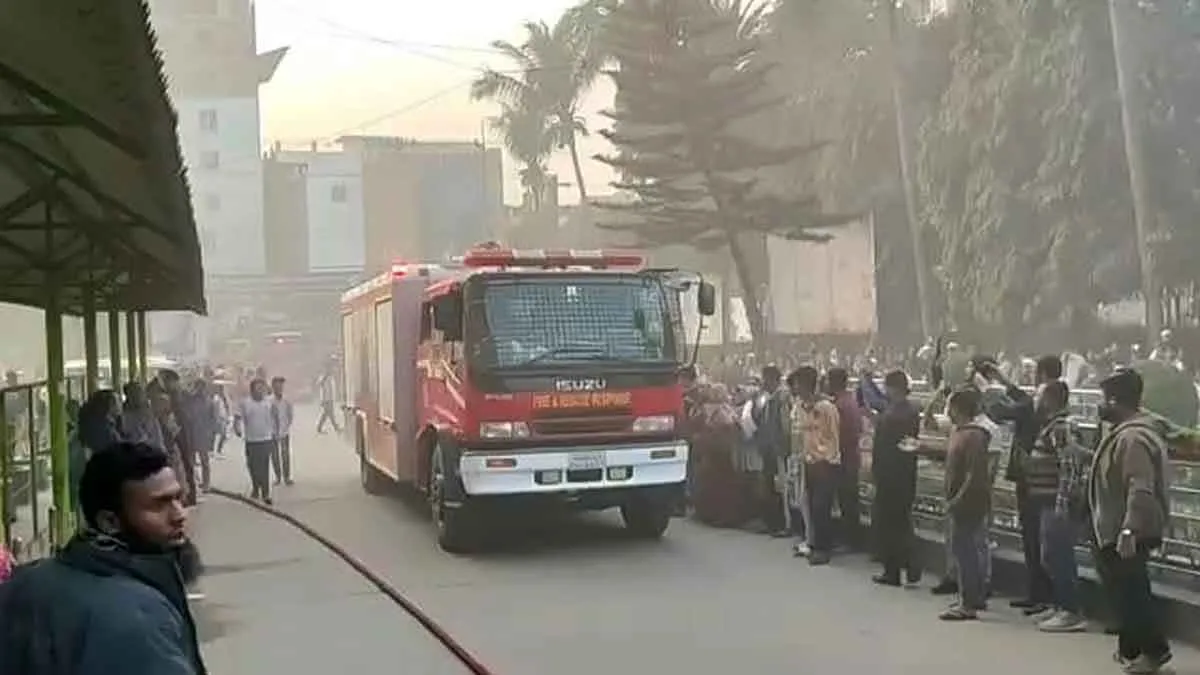 ময়মনসিংহ মেডিক্যালে লাগা আগুন এক ঘণ্টা পর নিয়ন্ত্রণে