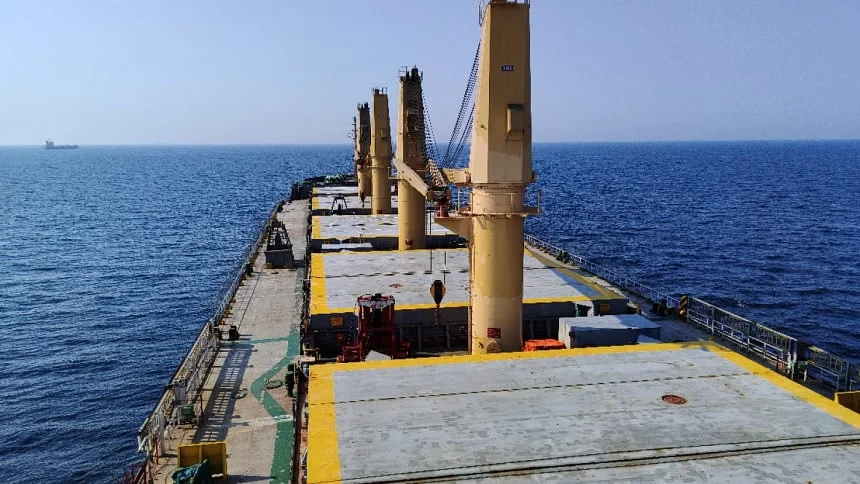 MV Abdullah reaches outer anchorage of UAE port