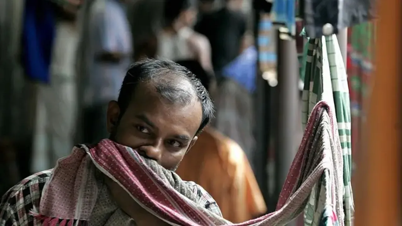 মালয়েশিয়া শ্রমবাজার সিন্ডিকেট থেকে যেভাবে মুক্তি মিলবে