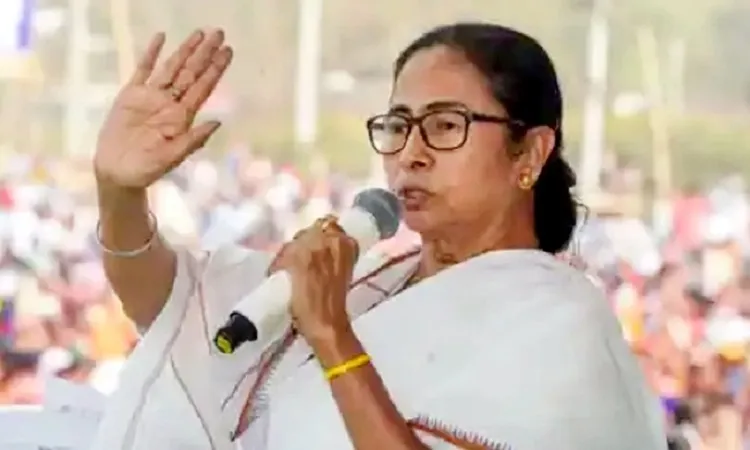 বিজেপিকে হারাতেই হবে : মমতা ব্যানার্জী