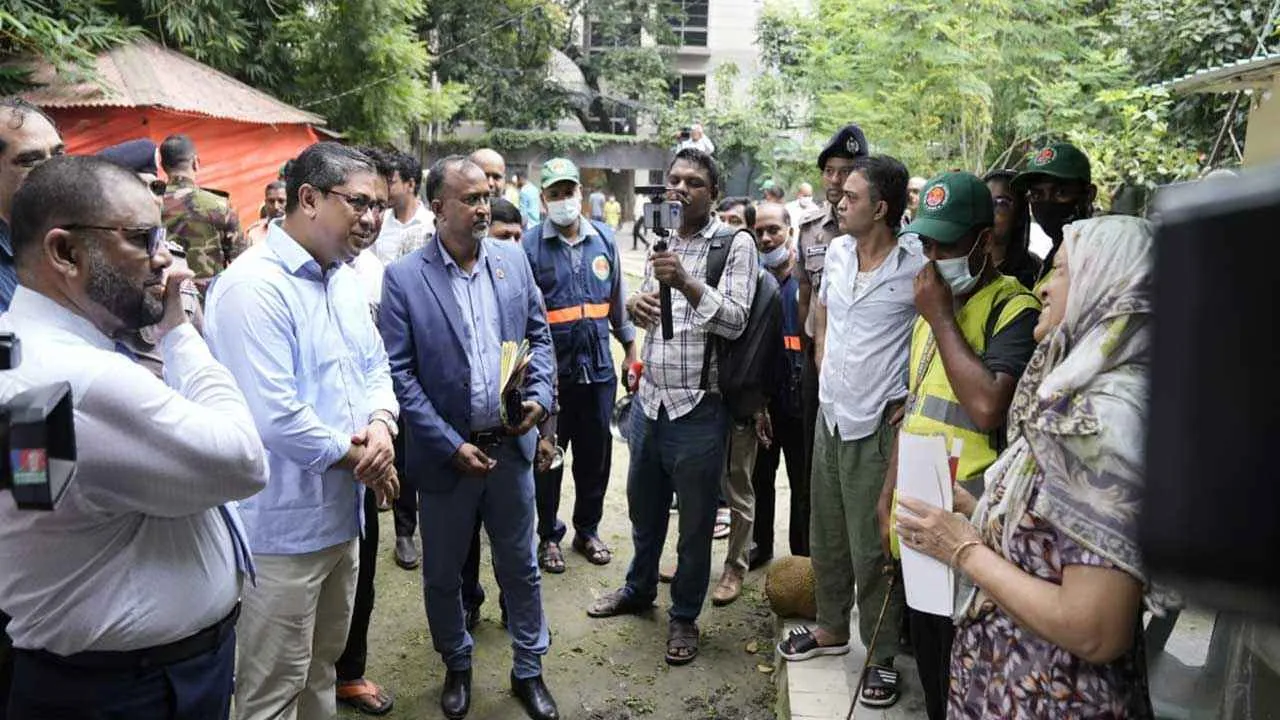 ডেঙ্গু নিয়ন্ত্রণে ঢাকাজুড়ে নিয়মিত অভিযান ও মনিটরিং চলবে: প্রতিমন্ত্রী