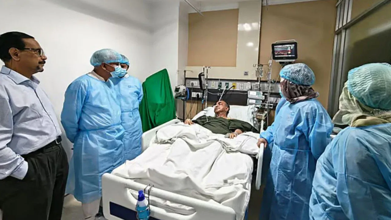 আপাতত সিঙ্গাপুর নেওয়া হচ্ছে না মির্জা আব্বাসকে