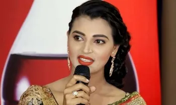 শুভেচ্ছাদূত হলেন চিত্রনায়িকা বর্ষা