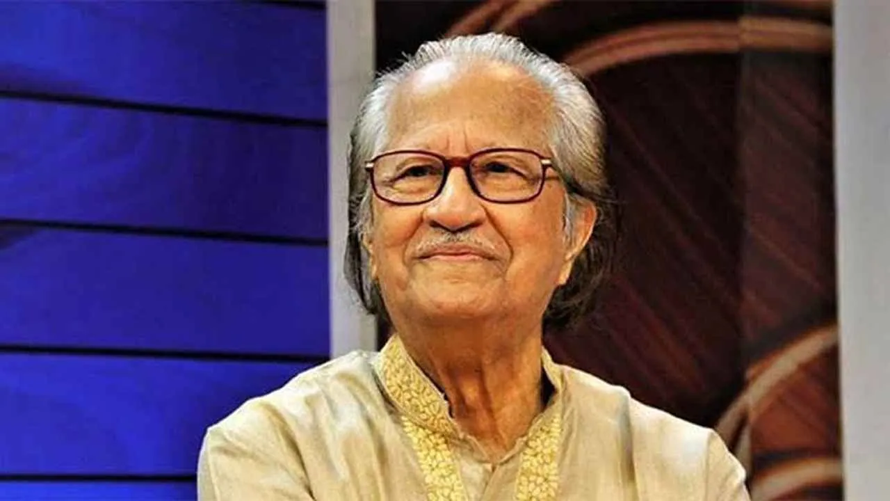 আইসিইউতে এখন কেমন আছেন মুস্তাফা মনোয়ার?