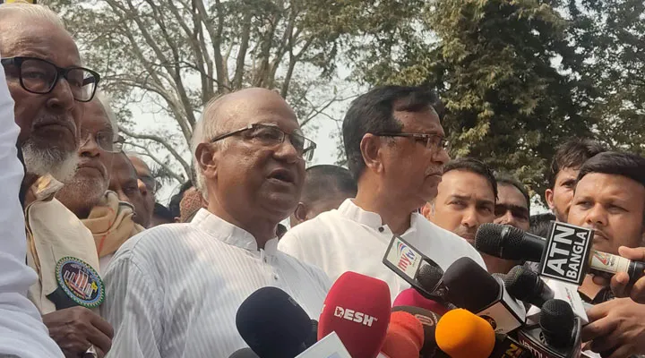 মহান ভাষা দিবসেও দলবাজি হয়েছে : মোশাররফ