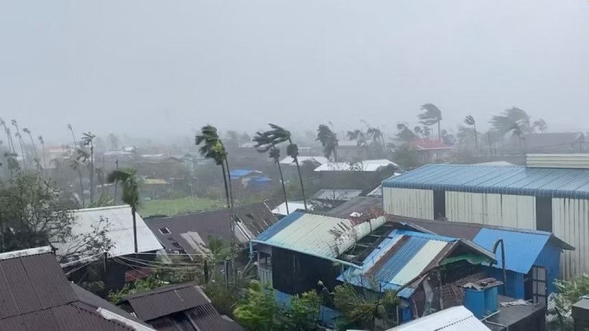 Many Myanmar Rohingyas killed by cyclone: residents, aid group