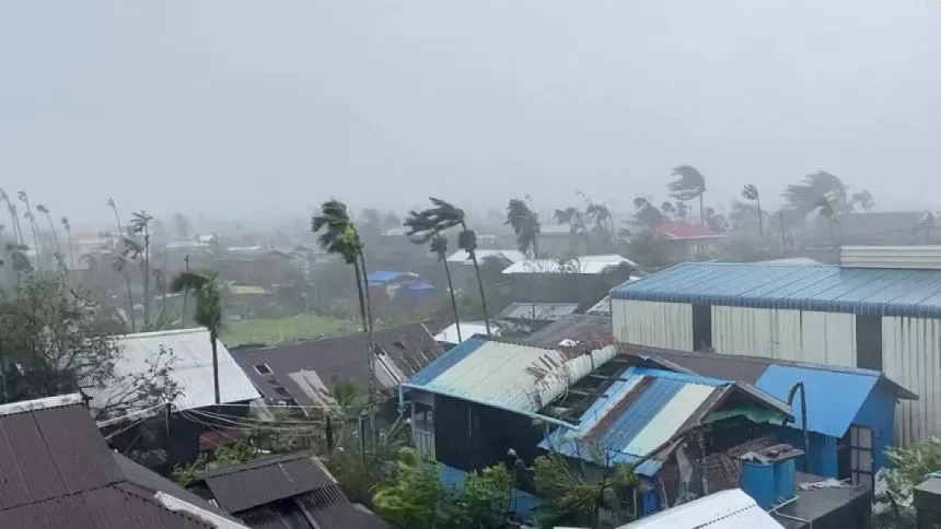 Many Myanmar Rohingyas killed by cyclone: residents, aid group