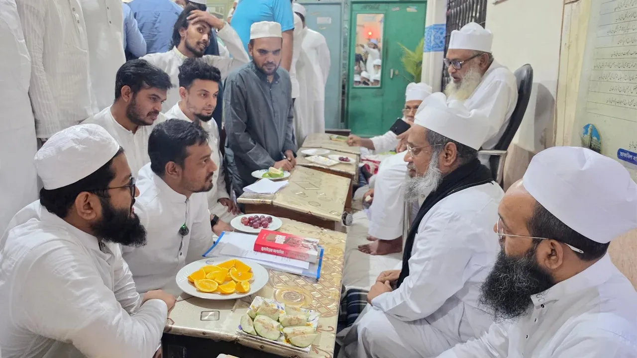 হেফাজত-এনসিপির ‘মহব্বত’ অটুট রাখার অঙ্গীকার