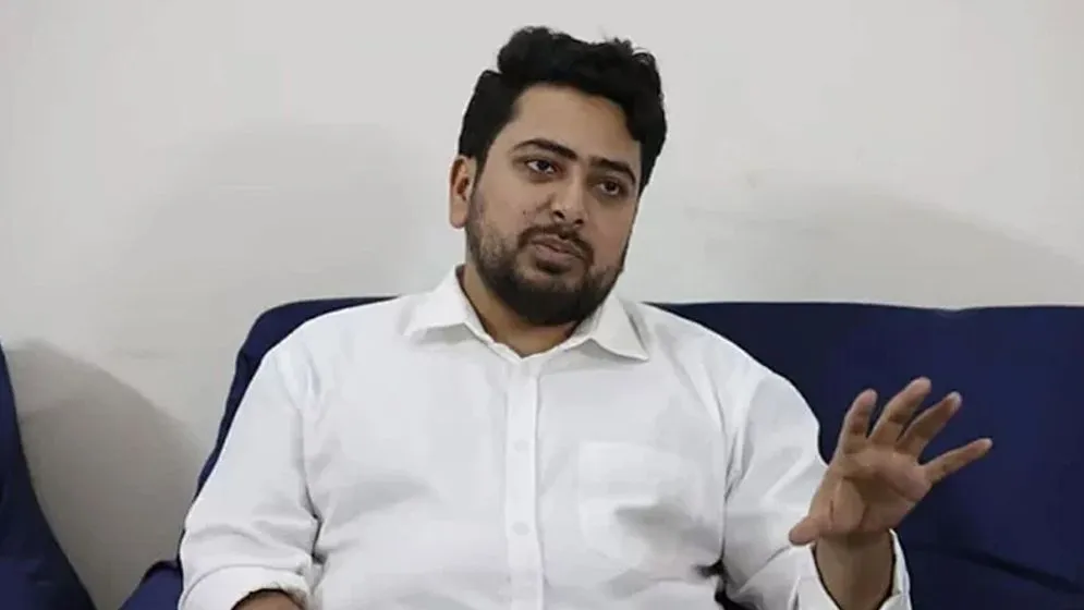 আ.লীগের পুনর্বাসন পরিকল্পনা কঠোর হাতে দমন করা হবে: নাহিদ