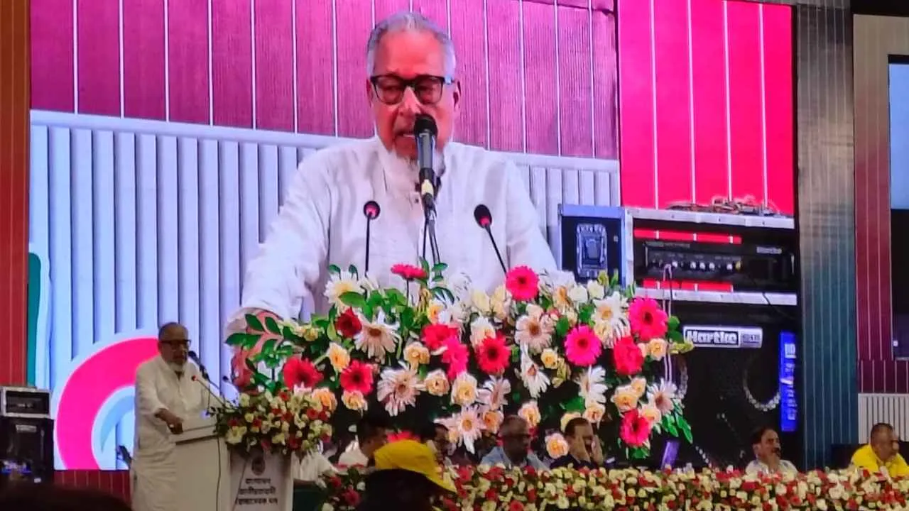 চিকিৎসার জন্য ব্যাংকক গেলেন নজরুল ইসলাম খান
