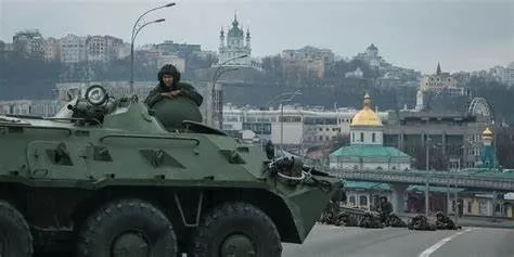 Ukrainian, Russian troops fight in streets of Kyiv