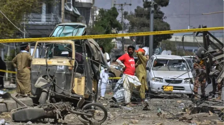 পাকিস্তানে  নিহত ১০, ভারত-সমর্থিত সন্ত্রাসীদের বিরুদ্ধে অভিযোগ