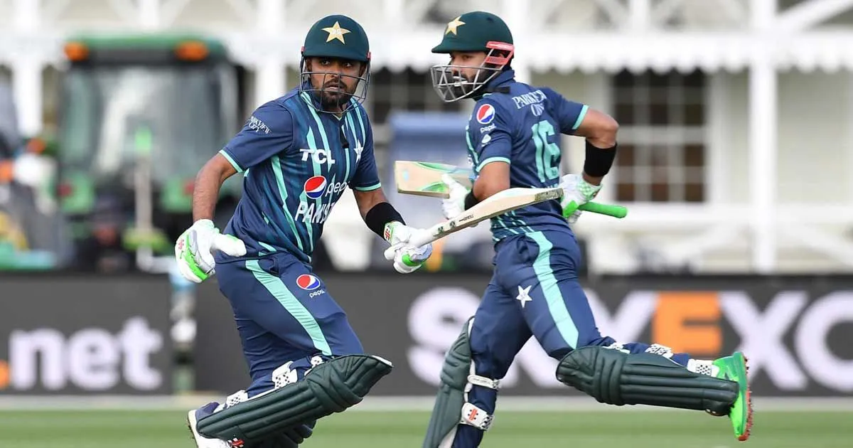 শত রানের আগেই ৩ ব্যাটার হারাল পাকিস্তান