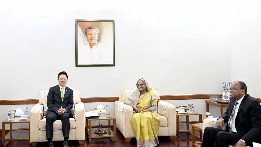 PM urges Korea for more investments in Bangladesh