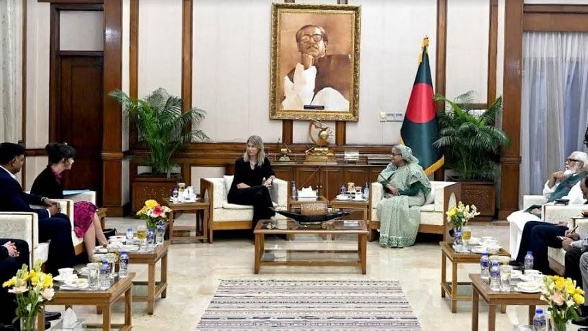 PM calls for more Swedish investment as H&M CEO calls on her