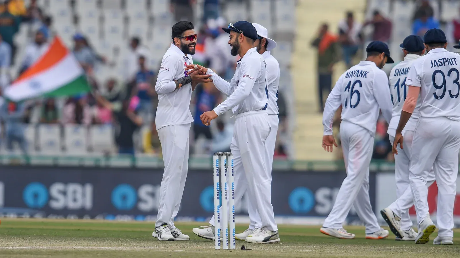 SL's records in sight in Mirpur