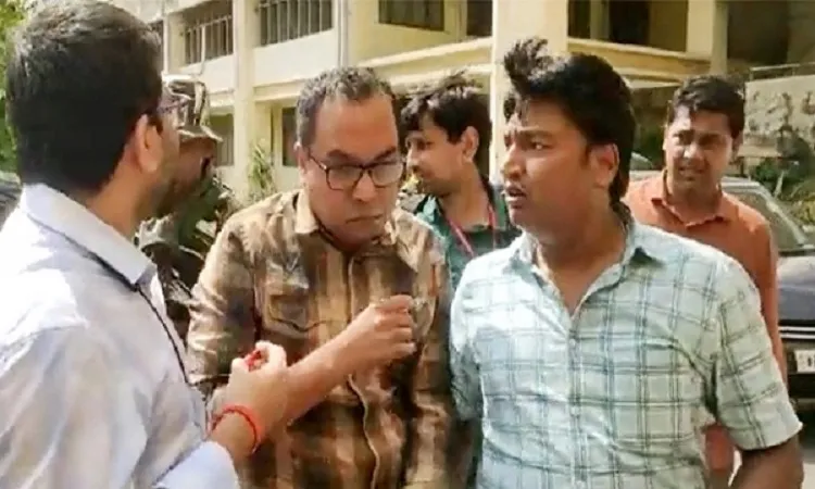 ভারতে ৩ দিনের রিমান্ডে পি কে হালদার
