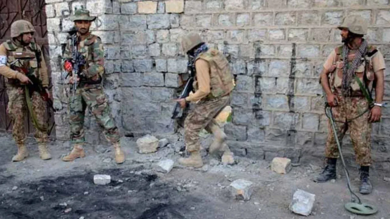 পাকিস্তানে সেনা অভিযানে ভারতীয় মদদপুষ্ট ১৪ সন্ত্রাসী নিহত